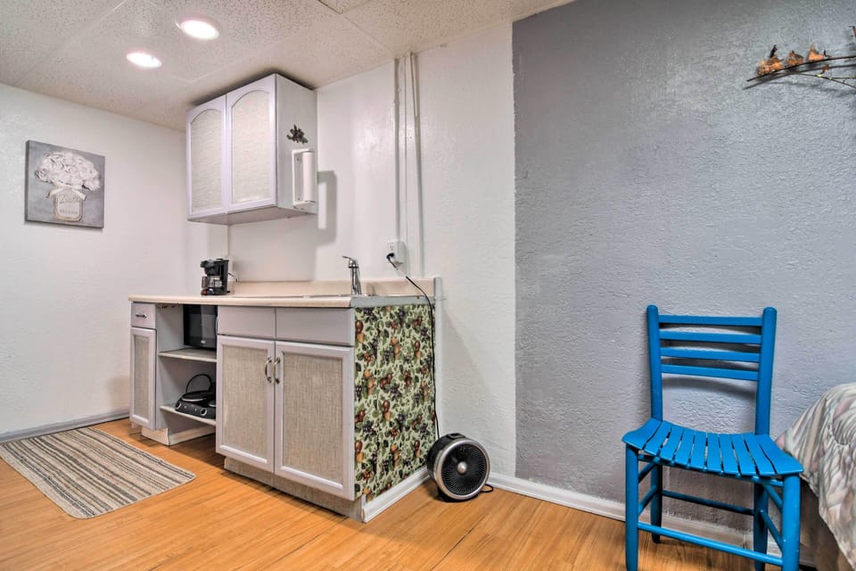 Apartment (0 Bedroom) | Interior
