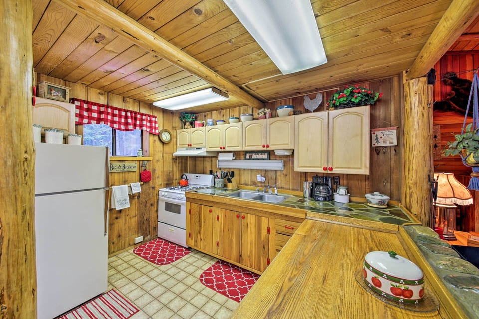 House (2 Bedrooms) | Interior
