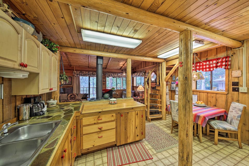 House (2 Bedrooms) | Interior