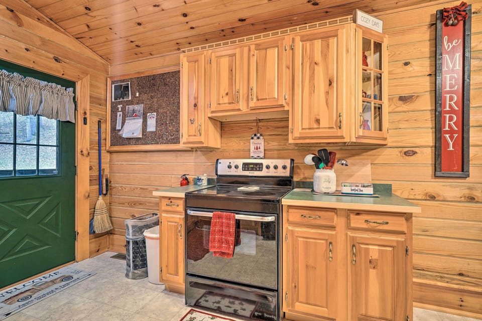 House (2 Bedrooms) | Interior