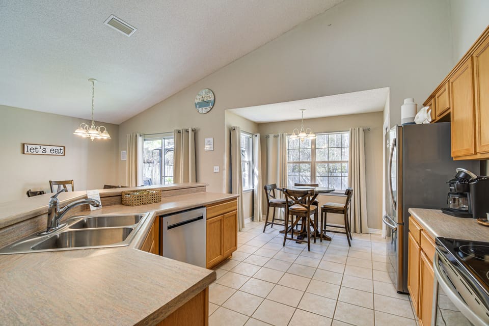 House (3 Bedrooms) | Interior