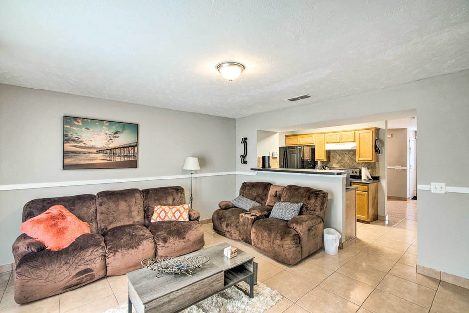 Apartment (2 Bedrooms) | Front of property