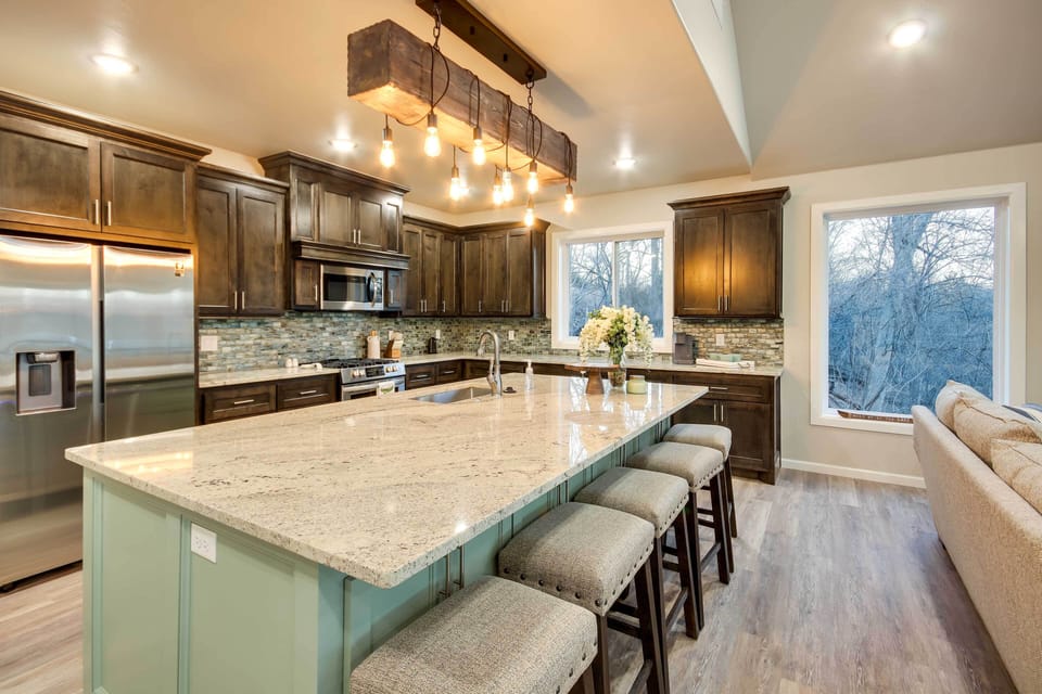 House (5 Bedrooms) | Interior