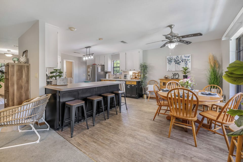 House (3 Bedrooms) | Interior