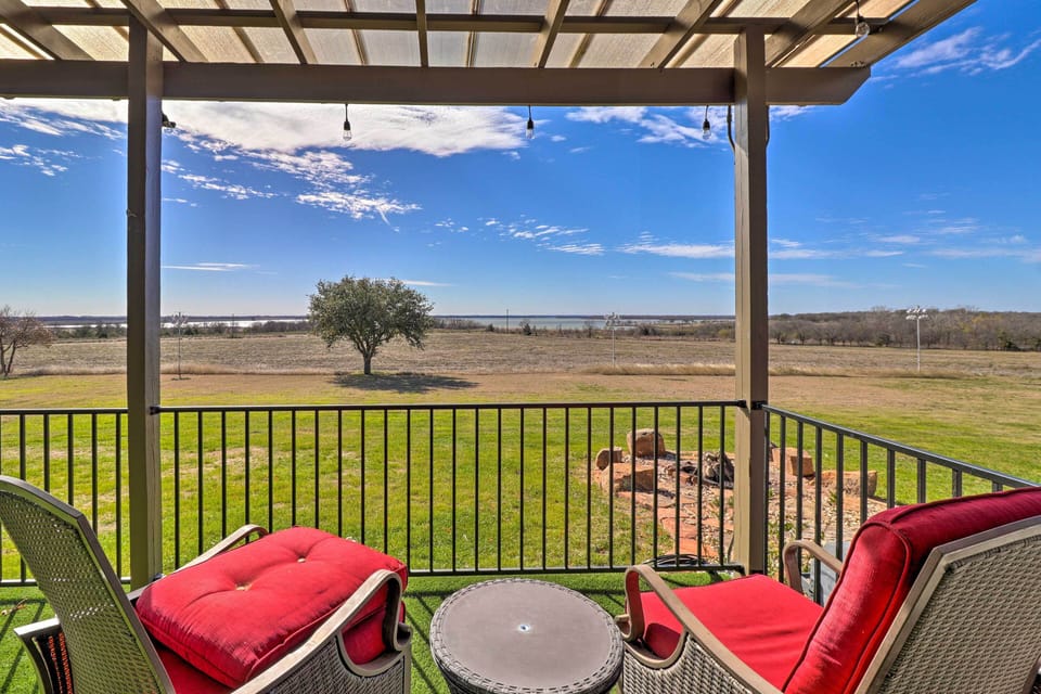 House (3 Bedrooms) | Front of property