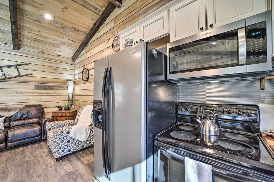 House (2 Bedrooms) | Interior