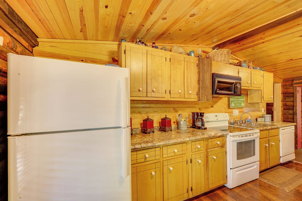 House (2 Bedrooms) | Interior