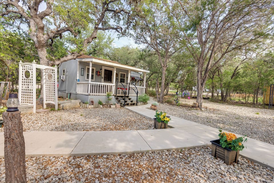 Cottage (2 Bedrooms) | Interior