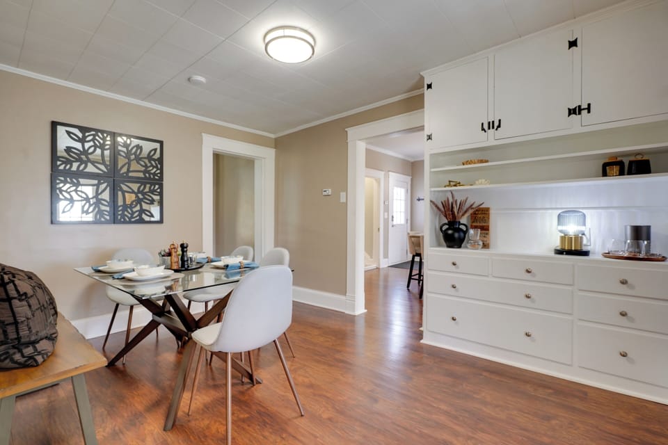 House (3 Bedrooms) | Interior
