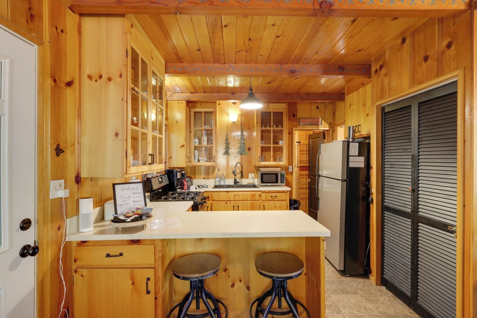 House (2 Bedrooms) | Interior