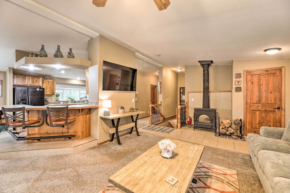 House (3 Bedrooms) | Interior