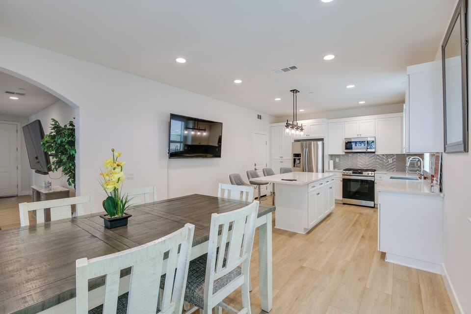 House (4 Bedrooms) | Interior