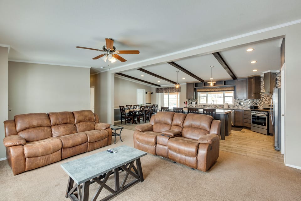 House (4 Bedrooms) | Interior