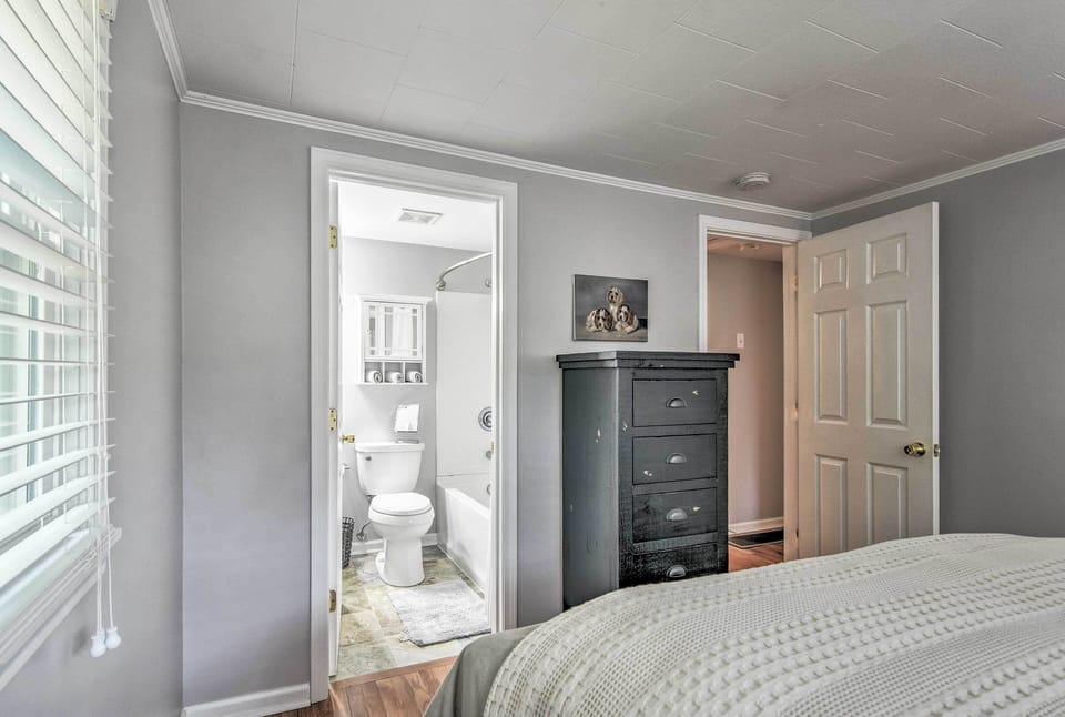 House (2 Bedrooms) | Interior