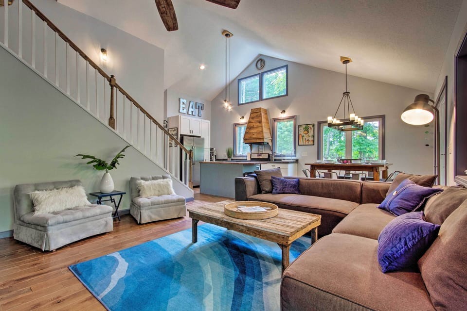 House (4 Bedrooms) | Front of property