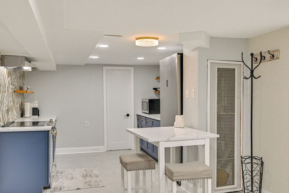 Apartment (1 Bedroom) | Interior