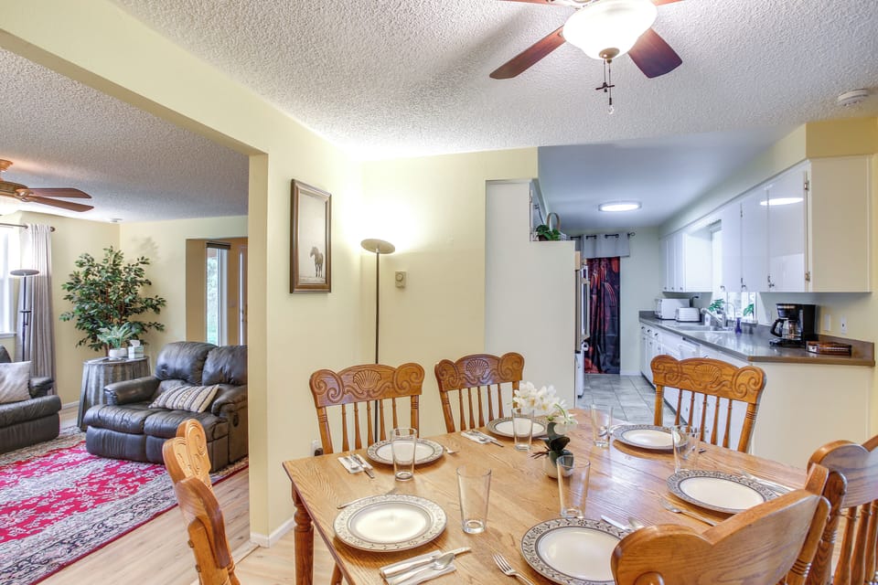 House (4 Bedrooms) | Interior