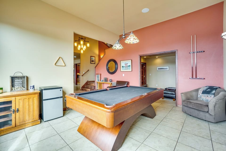 House (4 Bedrooms) | Interior