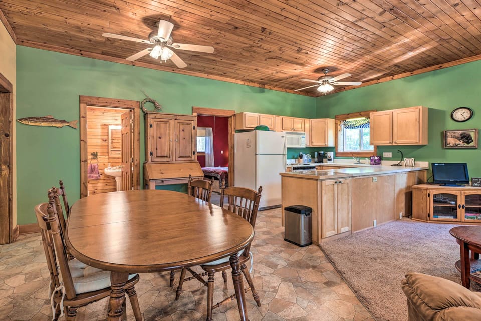 Cottage (2 Bedrooms) | Interior