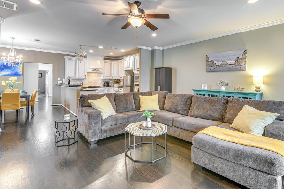 House (3 Bedrooms) | Front of property
