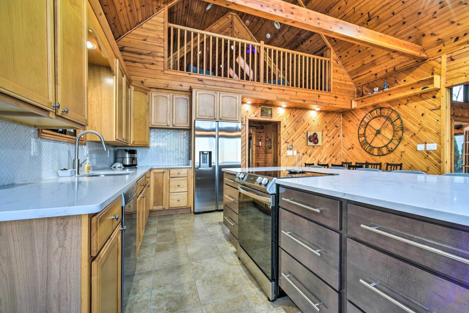 House (4 Bedrooms) | Interior