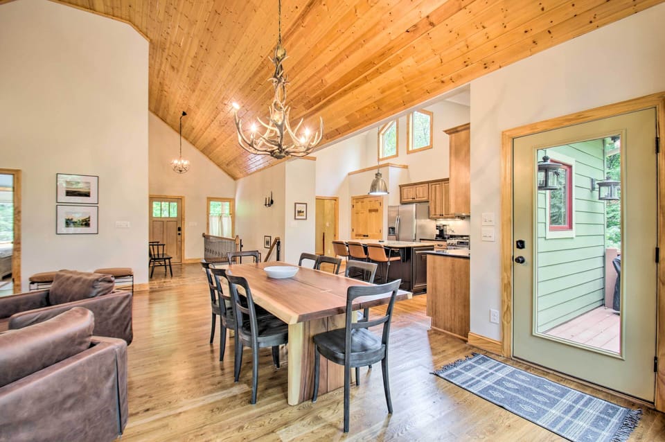 House (4 Bedrooms) | Interior