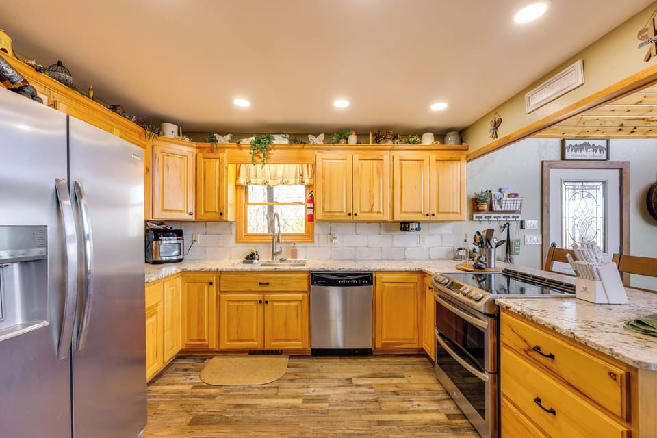 House (2 Bedrooms) | Interior