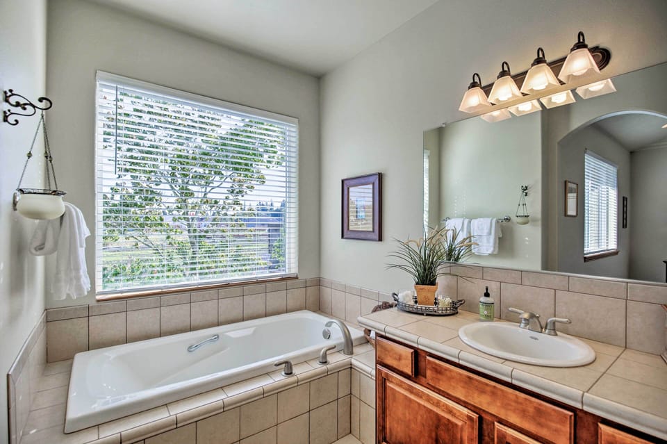 Polished Mcminnville House < 2 Mi. From Town! Cottage in McMinnville