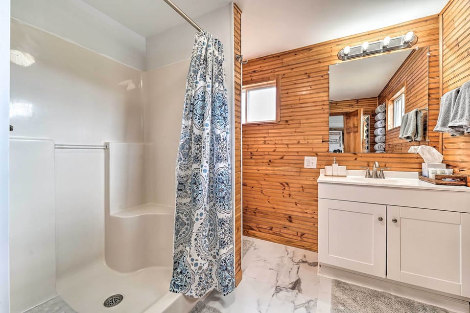 Updated Beattyville Ranch-style Home w/ Yard! Cottage in Kentucky