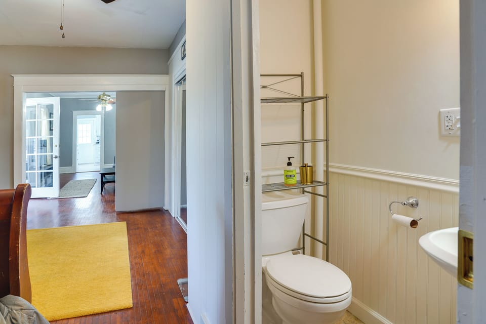 Snowmobile Trail On-site: Lakefront Mound Apt! Apartment in Mound