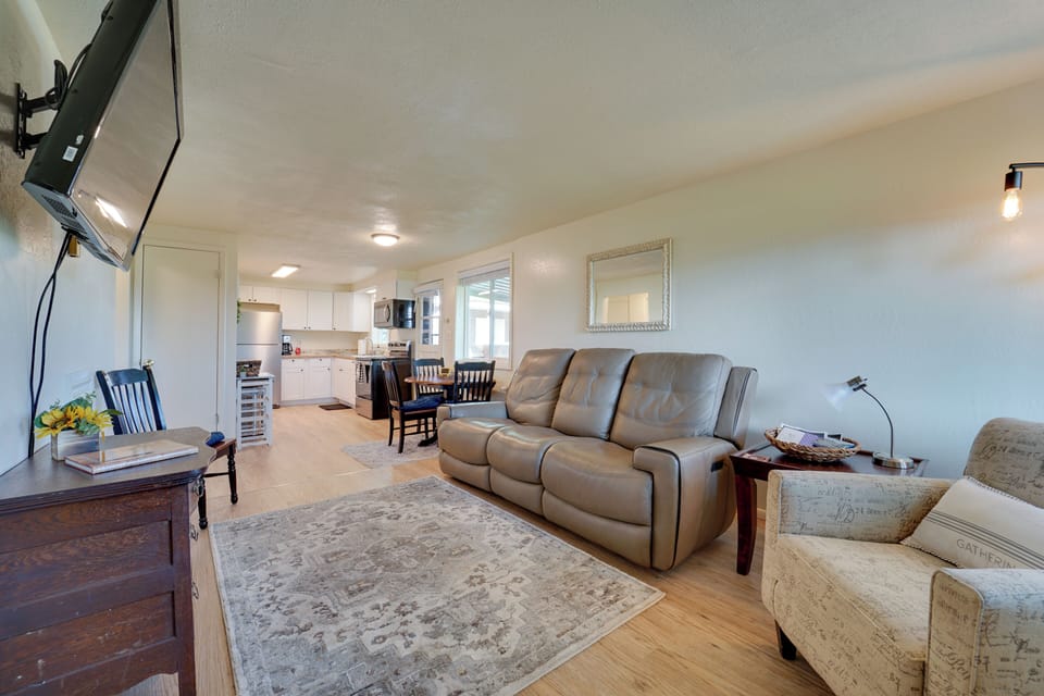 House (2 Bedrooms) | Interior