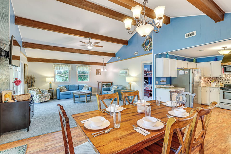 House (3 Bedrooms) | Interior