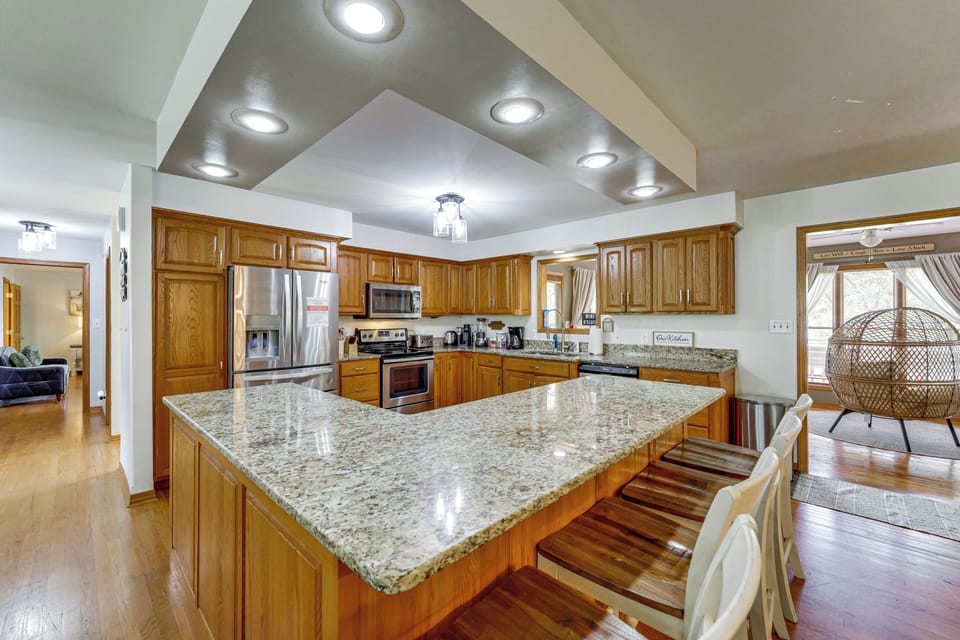 House (4 Bedrooms) | Interior