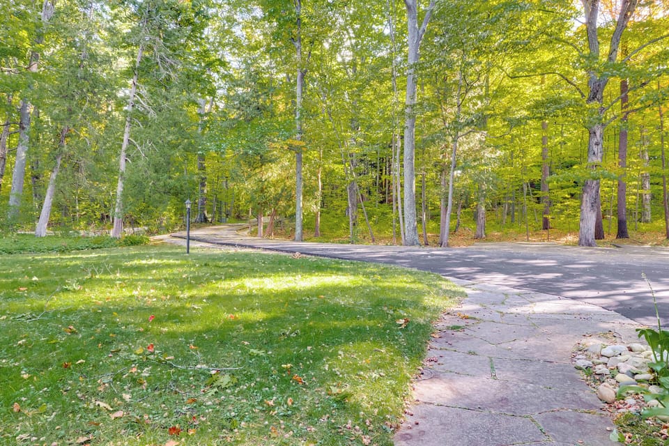 House (6 Bedrooms) | Interior