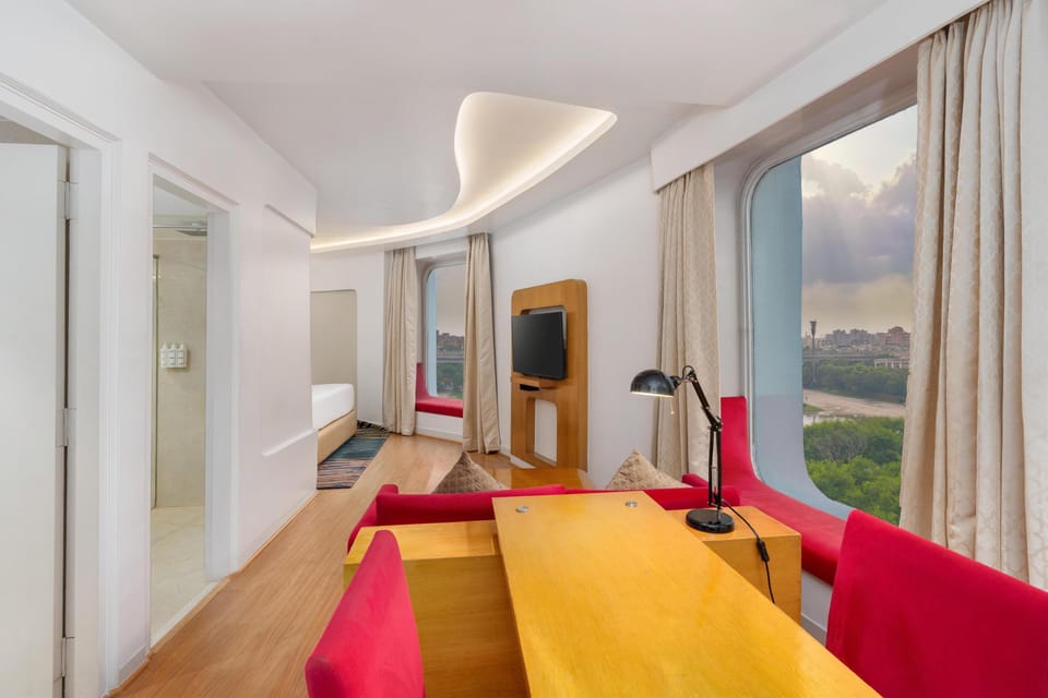 In-room safe, desk, laptop workspace, soundproofing