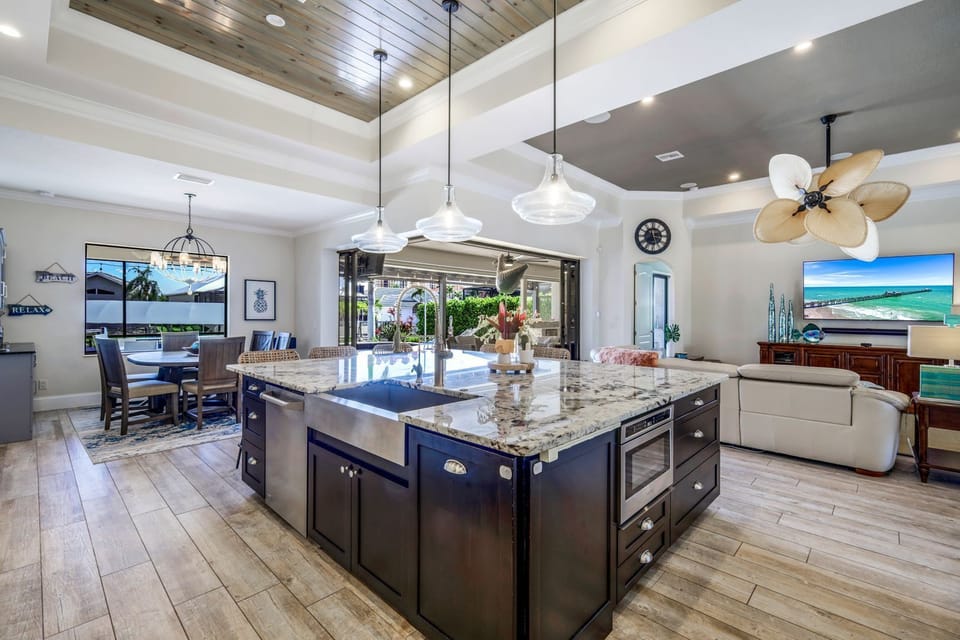 Full Kitchen