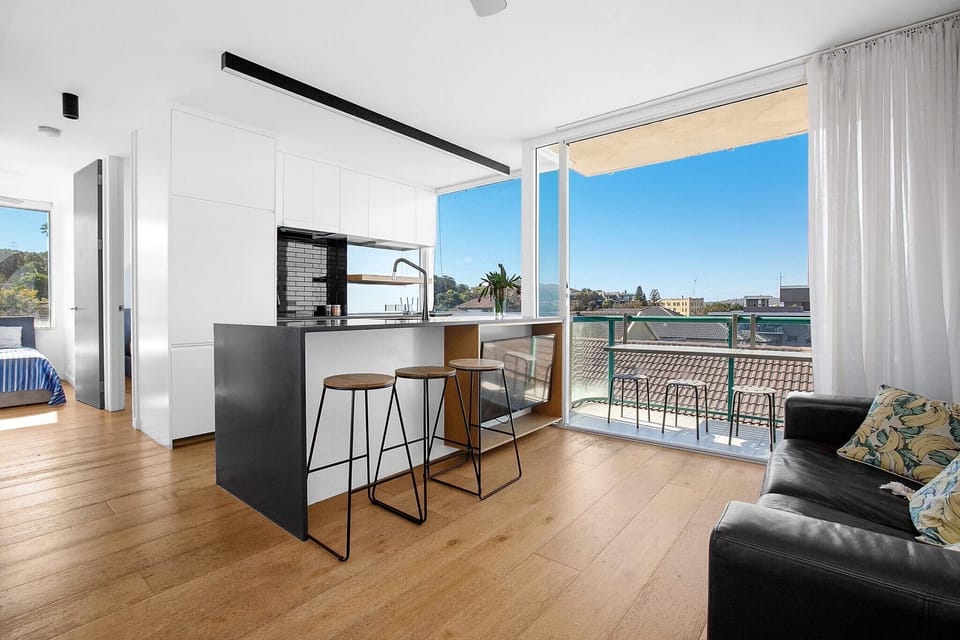 Smart modern kitchen
