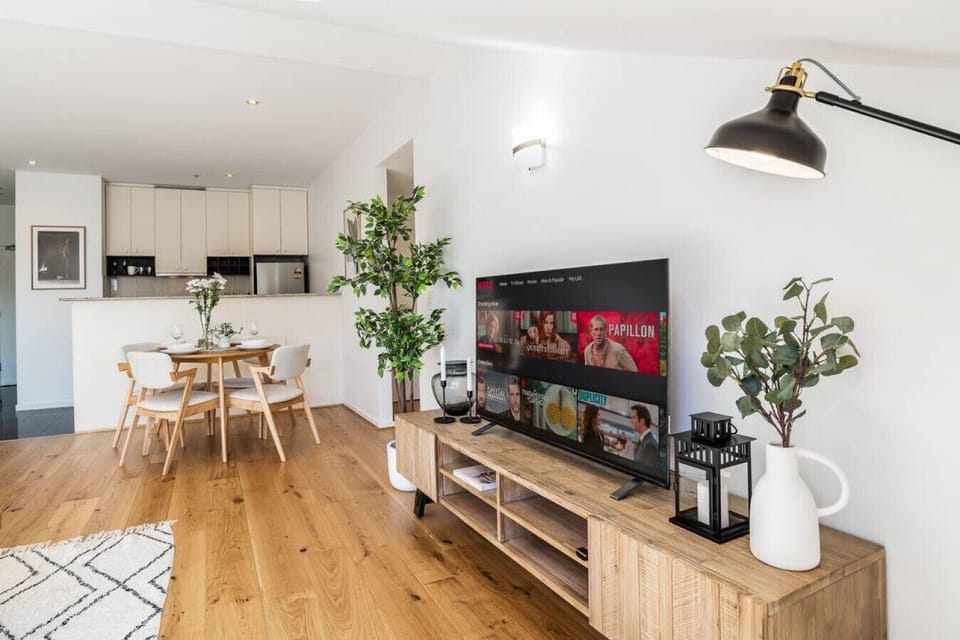 Smart TV with Applications