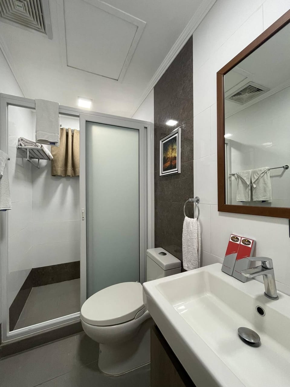 Economy Shared Dormitory, Mixed Dorm, Non Smoking, Garden View | Bathroom | Shower, rainfall showerhead, hair dryer (on request), slippers