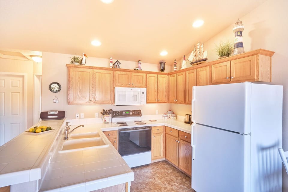 There is a stereo on the kitchen counter - listen to the radio as you prepare meals.