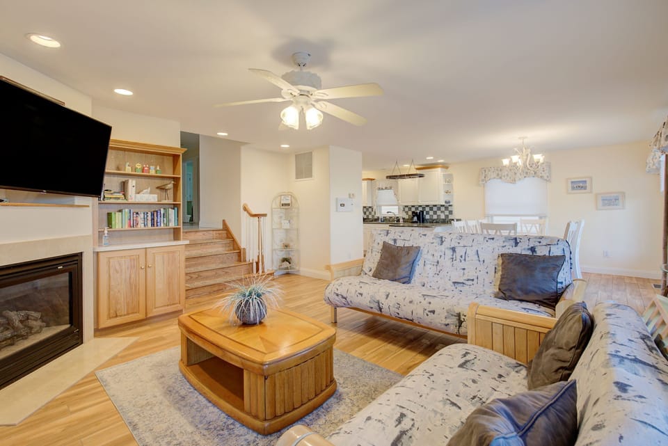 have been updated with leather sofa and love seat!