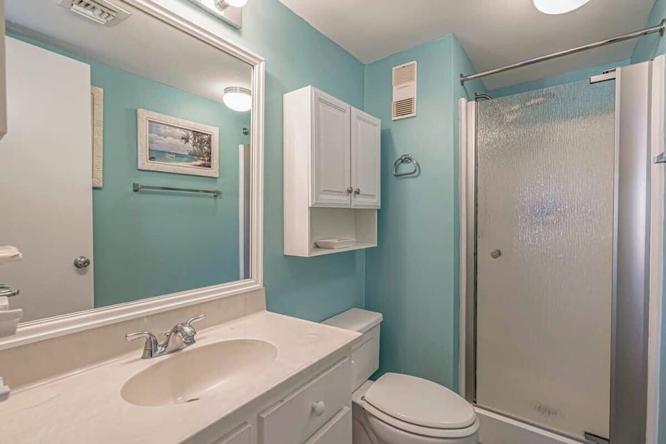 Bathroom 2 attached to bedroom 2