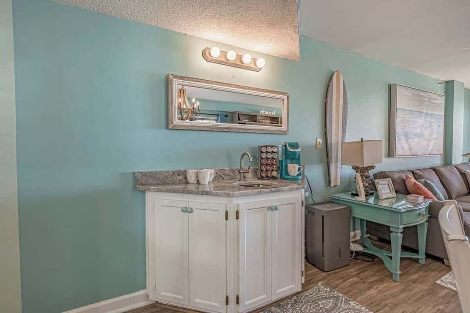 Wet bar