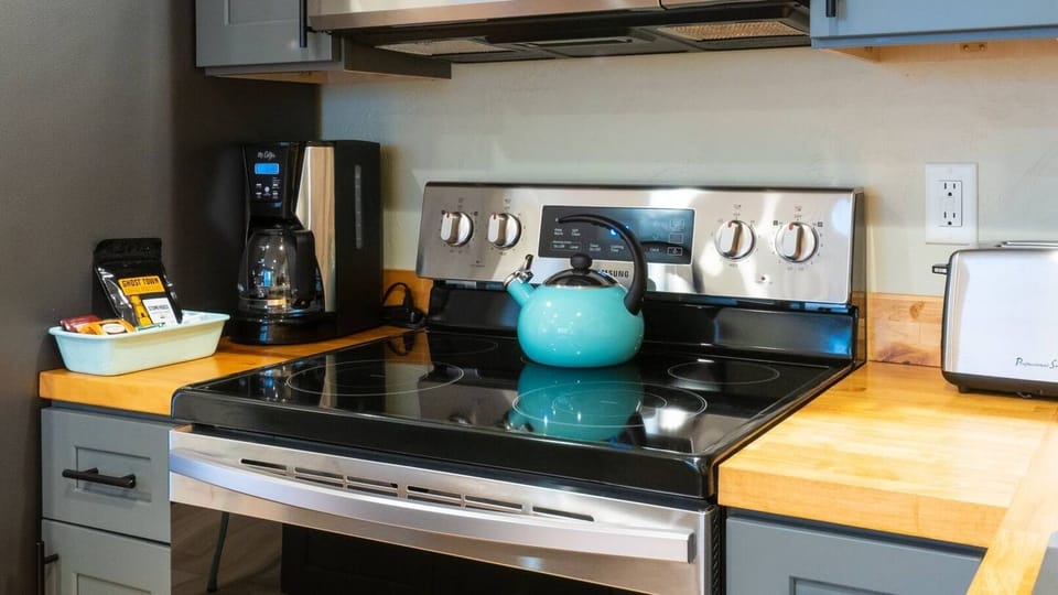 Coffee or tea? Why not both?