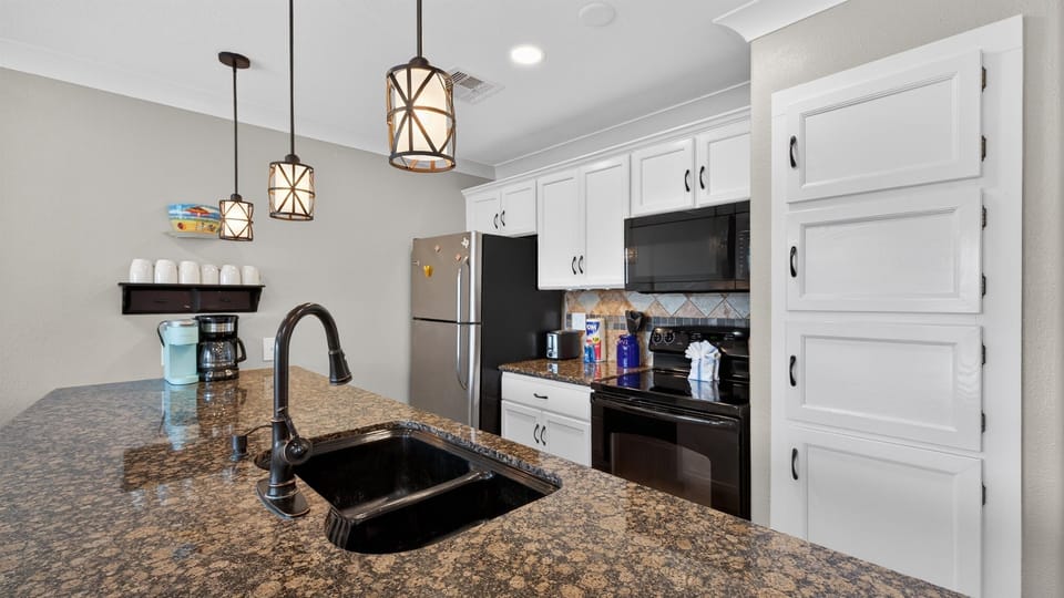 Large bar and full size appliances
