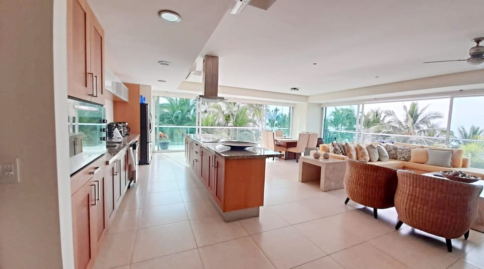 Luxury Condo | Private kitchen