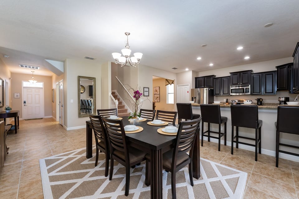 Dining table that high top and seats 6 and breakfast bar with seating for 4