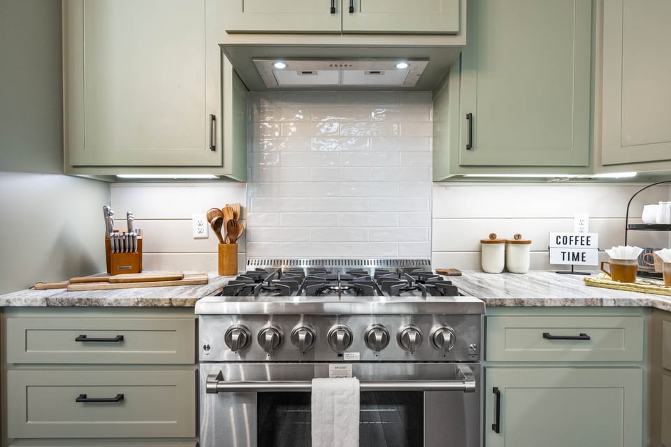 We have a 36" THOR Kitchen gas range!
