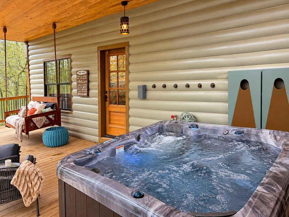 Cozy Cabin Deck & Hot Tub Retreat