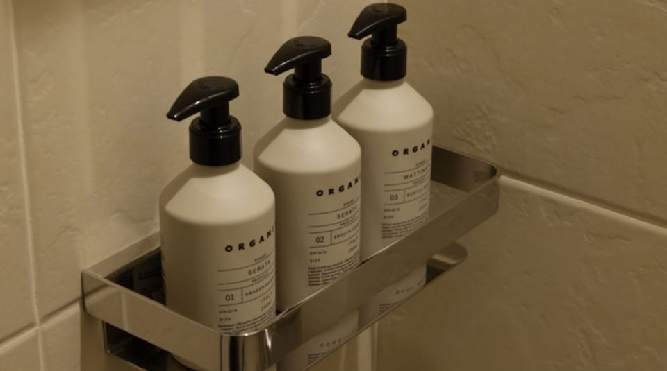 Bathroom amenities